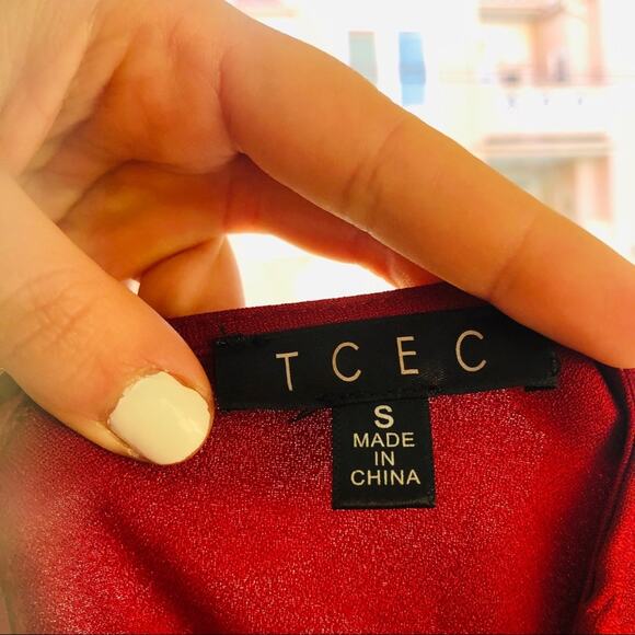 TCEC Deep Red Maroon Cutout Bell Long Sleeve Zip Pockets Shorts Romper Small - Picture 5 of 6